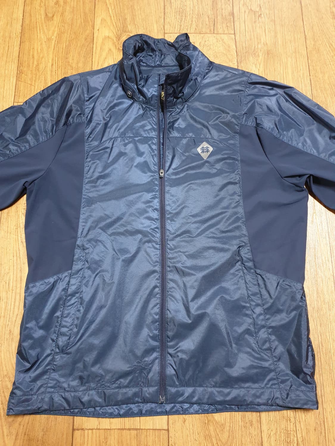 1114 코오롱 운동복 바람막이 100 사이즈입니다 상품이미지1