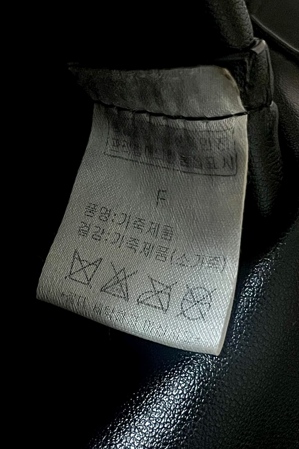 르아보네 소가죽 숄더백 상품이미지3