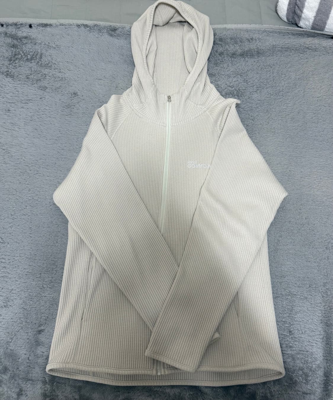 지초이 컴포트 24-001 와플 후드집업 베이지 size2 판매합니다 상품이미지1
