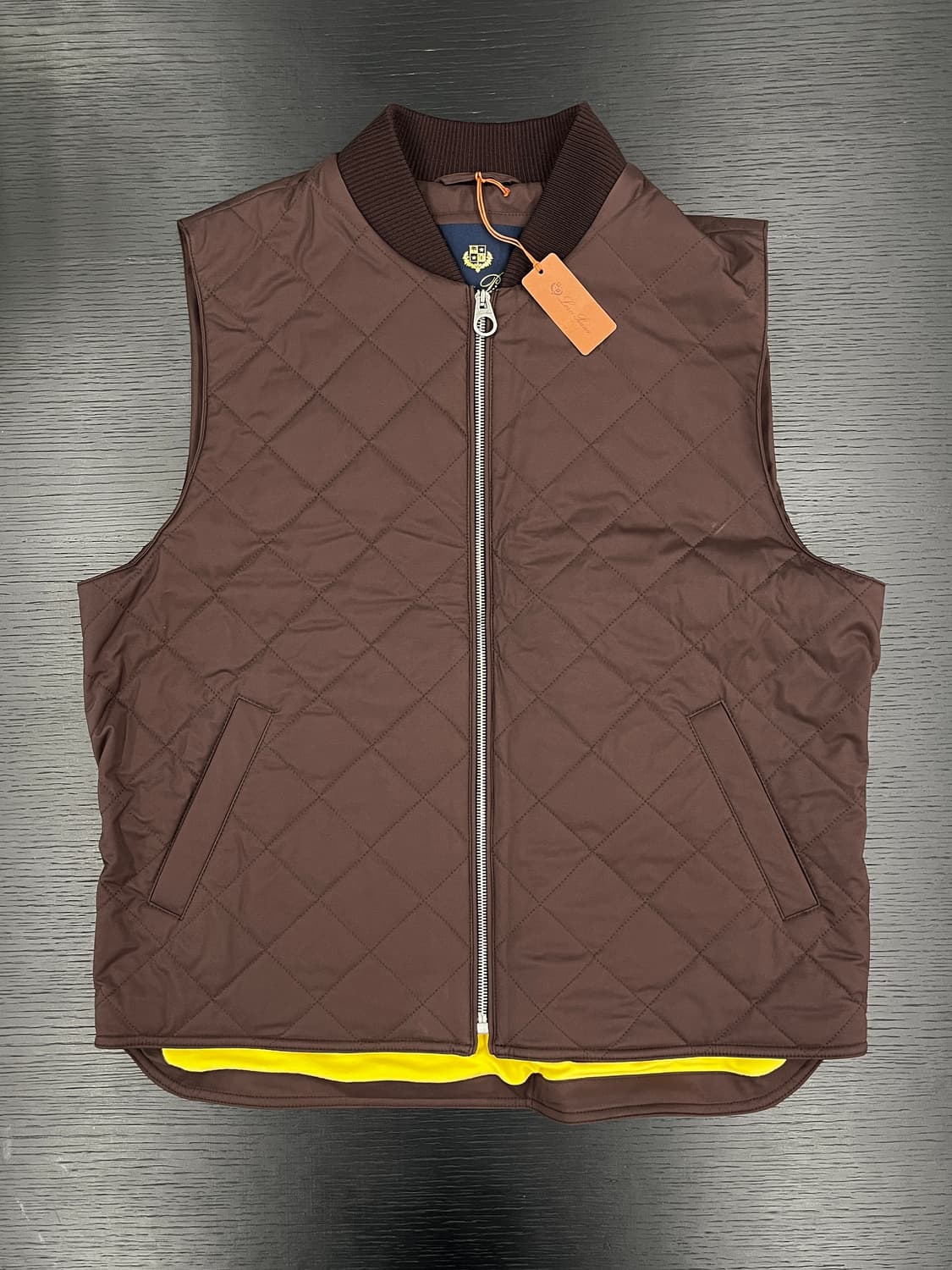 로로피아나 퀼팅 패딩조끼 L(100-105) (새상품) 상품이미지1