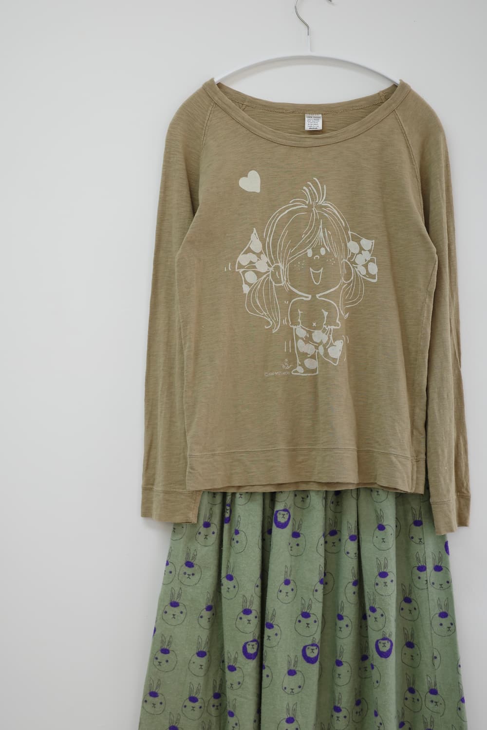  Ado Mizumori brown T-shirt 상품이미지1