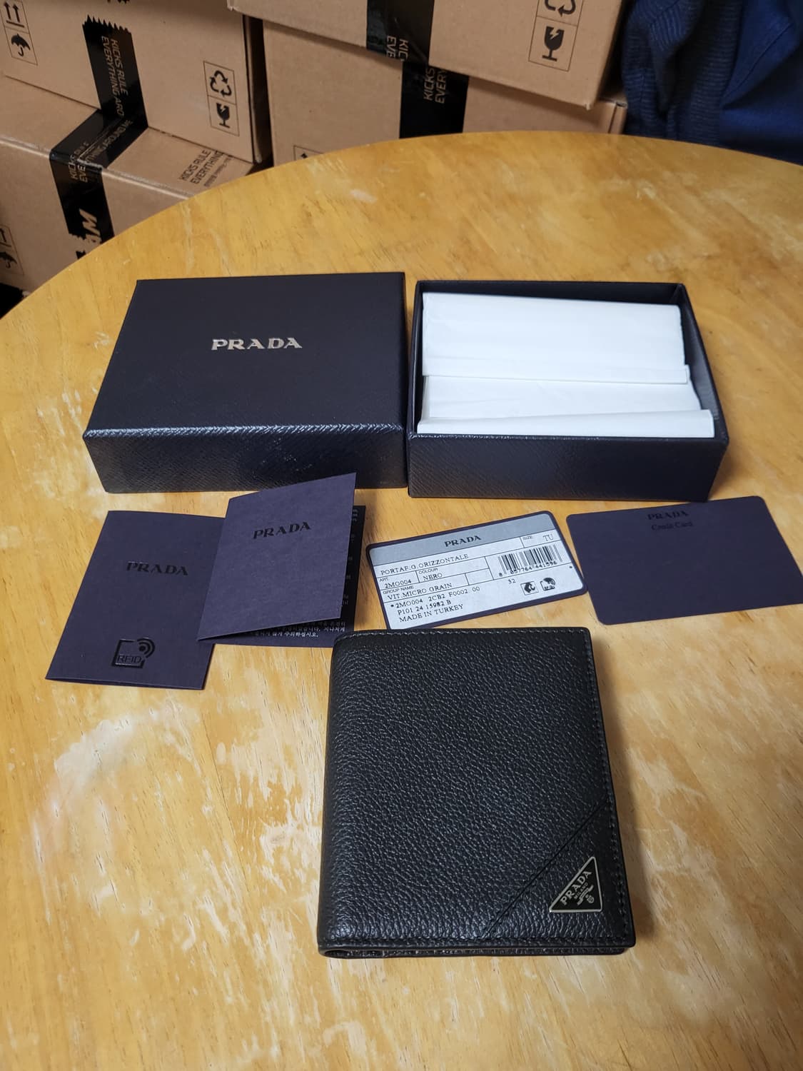 24SS 프라다 비텔로 삼각로고 반지갑(새상품) 상품이미지1