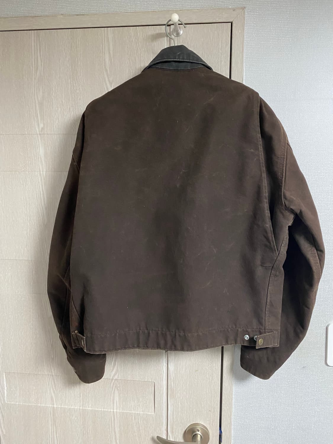 칼하트 j97 다크브라운 L 팝니다 상품이미지4