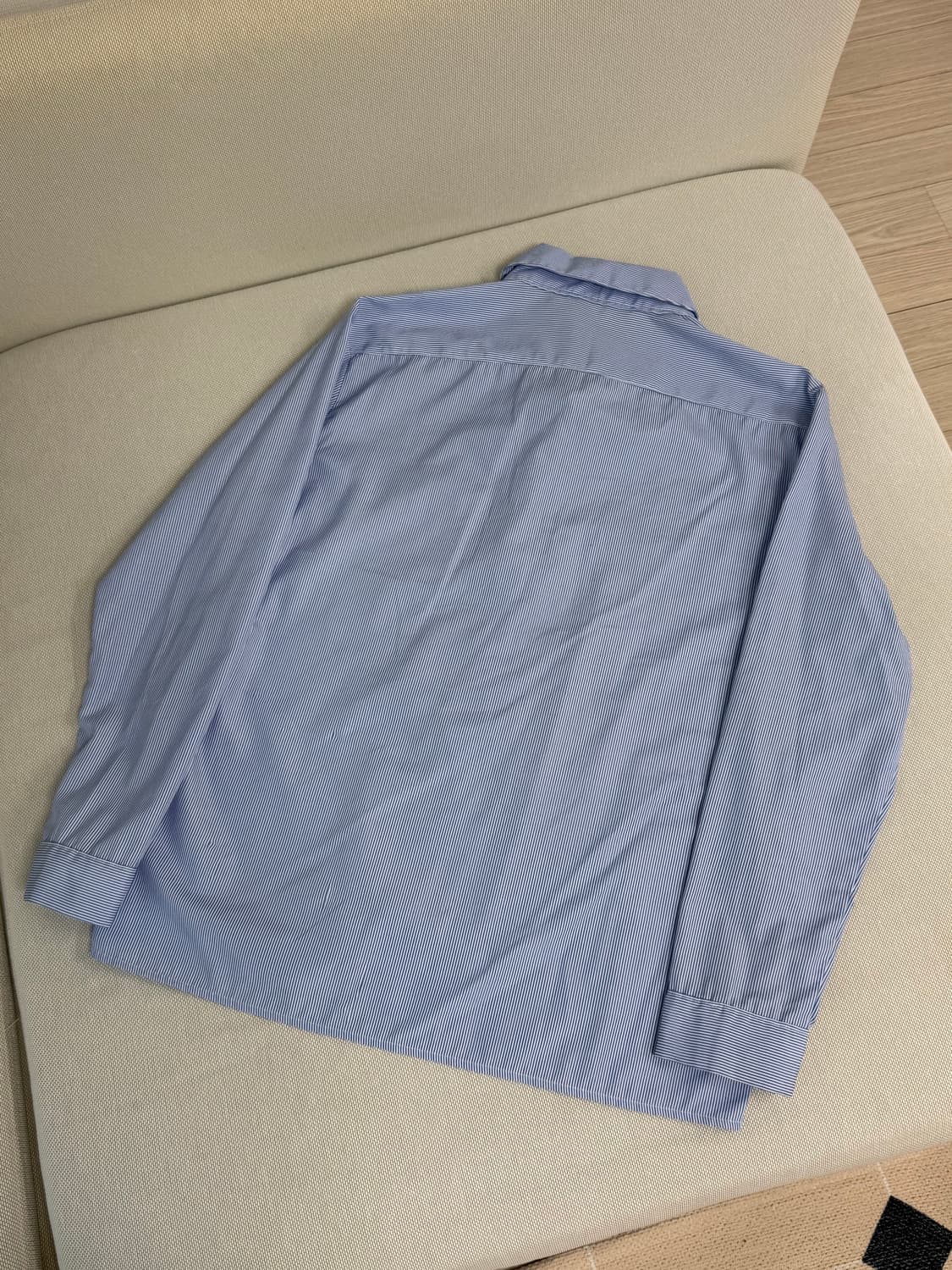 Eroom 하늘색 스트라이프 셔츠(남여공용) 상품이미지3