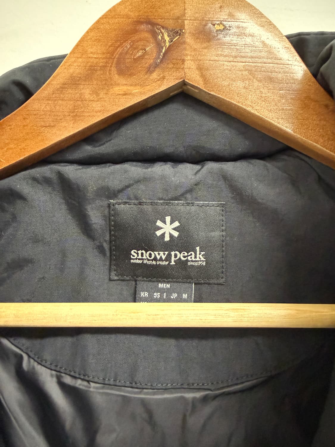 스노우피크 블랙 경량패딩 상품이미지3