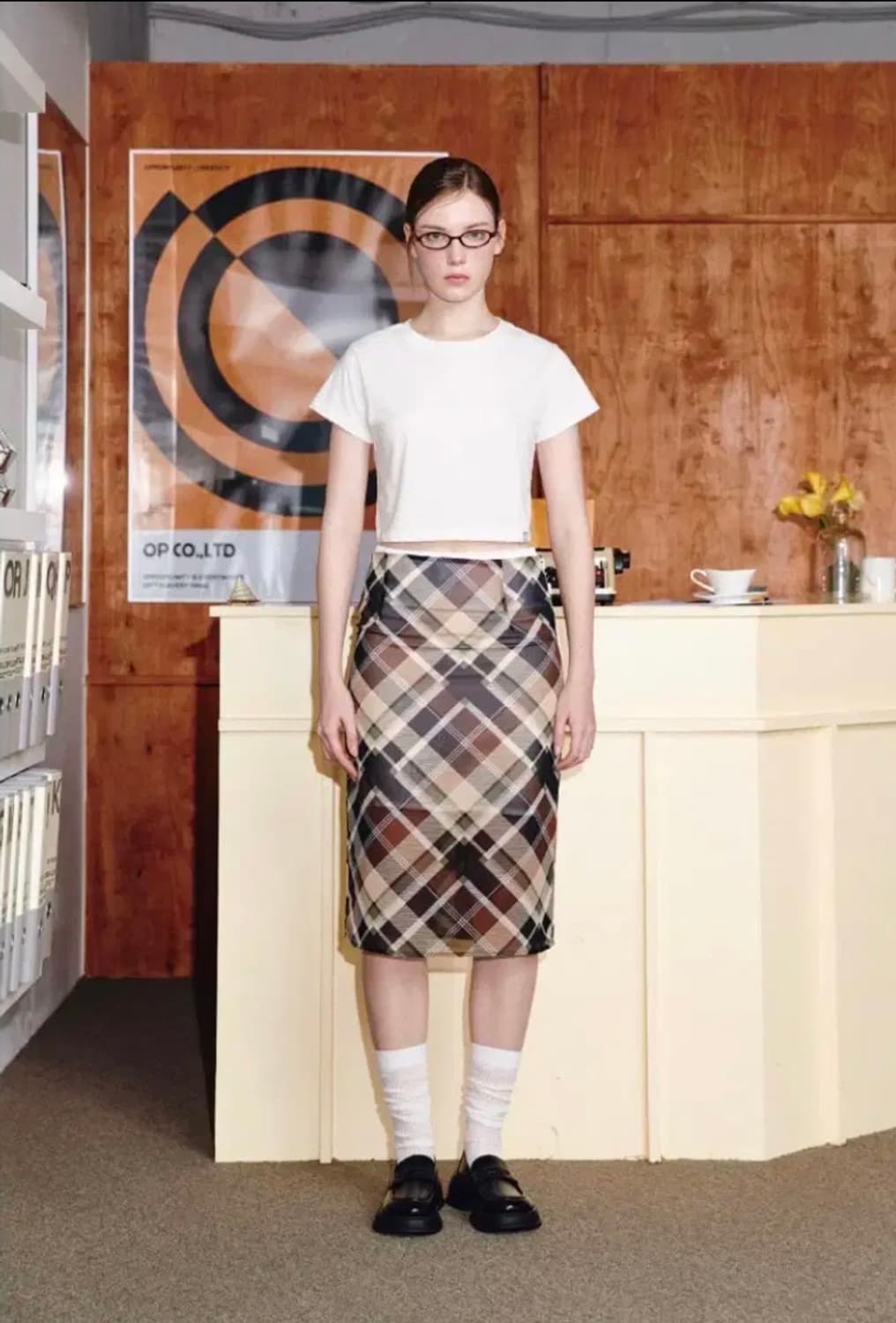아수라 PREPPIE CHECK SKIRT 여자 아이들 미연 착용 상품이미지3