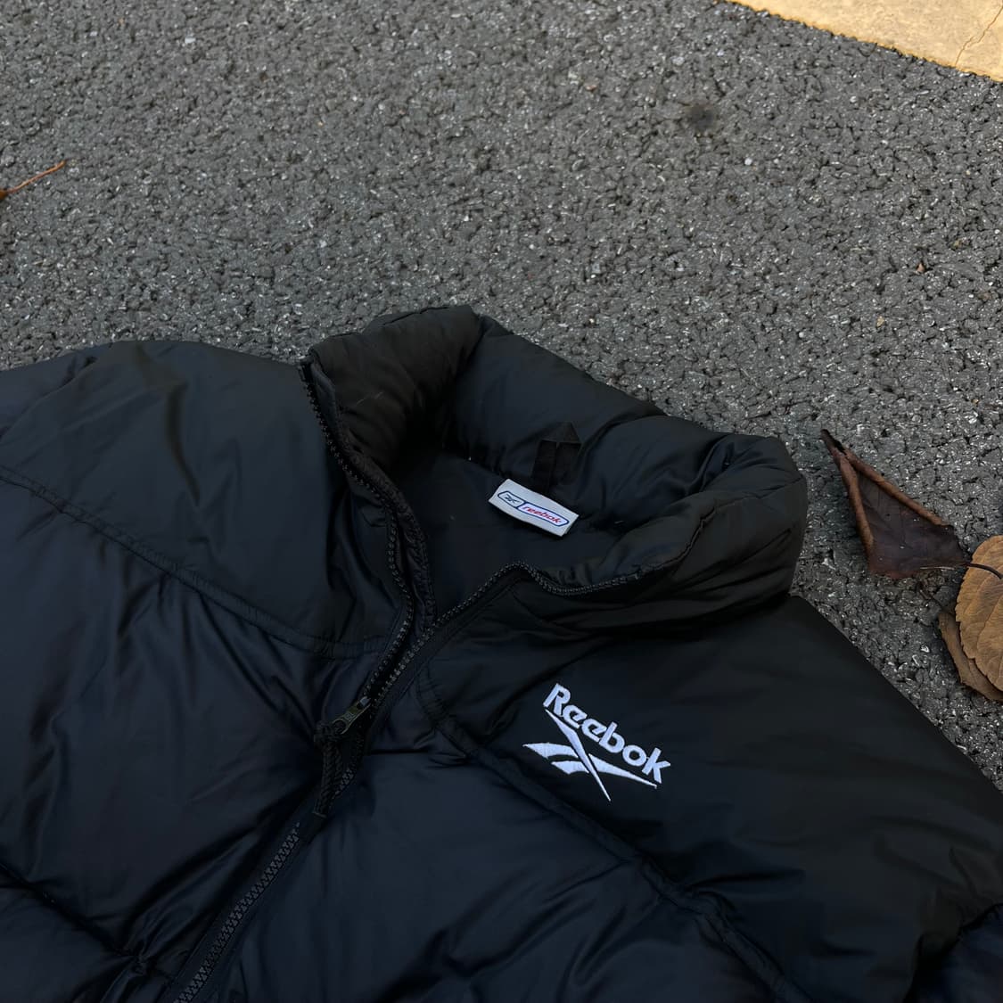 Vintage 00s Reebok Classic Puffer Jacket 상품이미지2