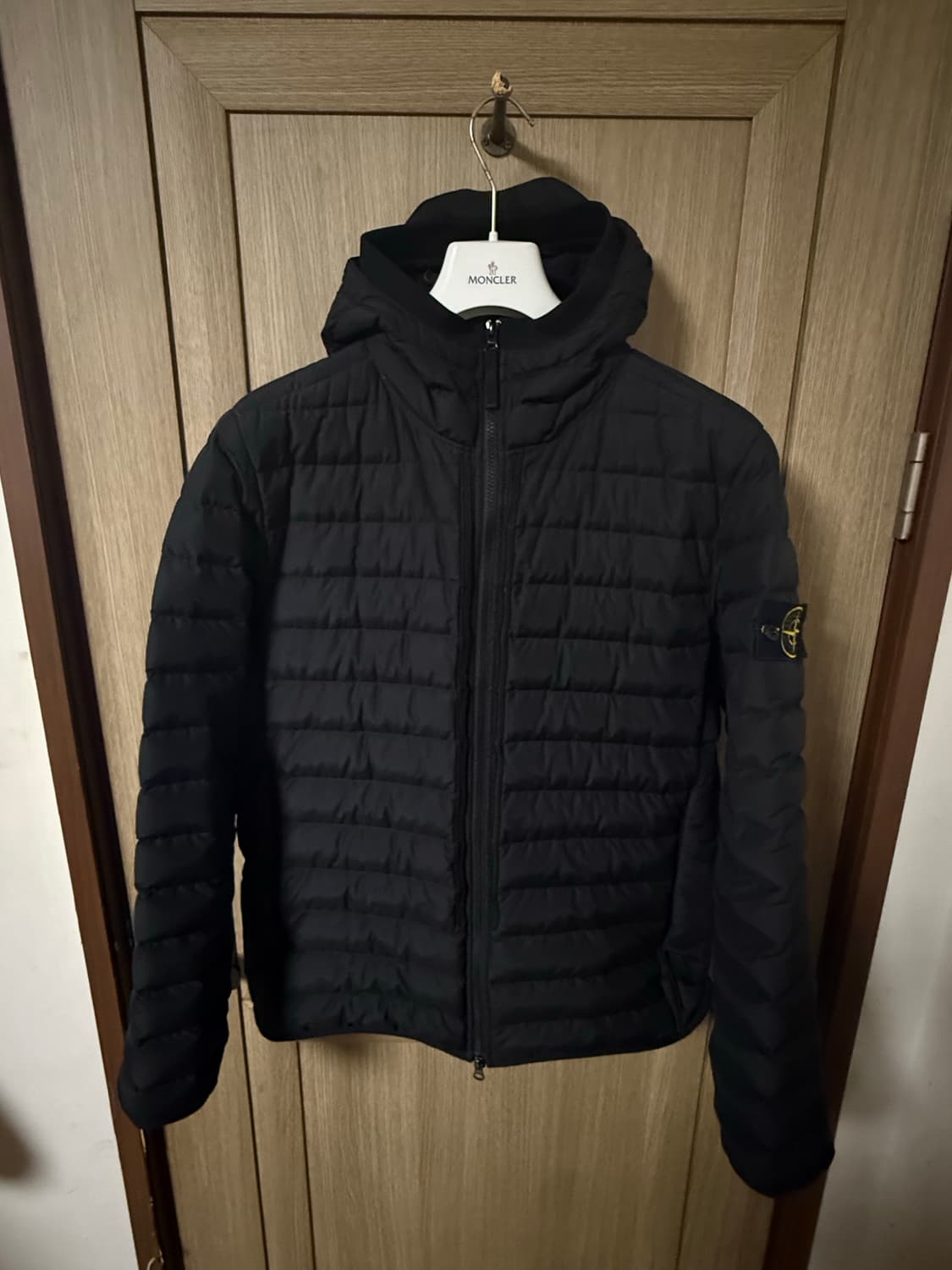 스톤아일랜드 21FW 나일론텔라 패딩 블랙 L 상품이미지1