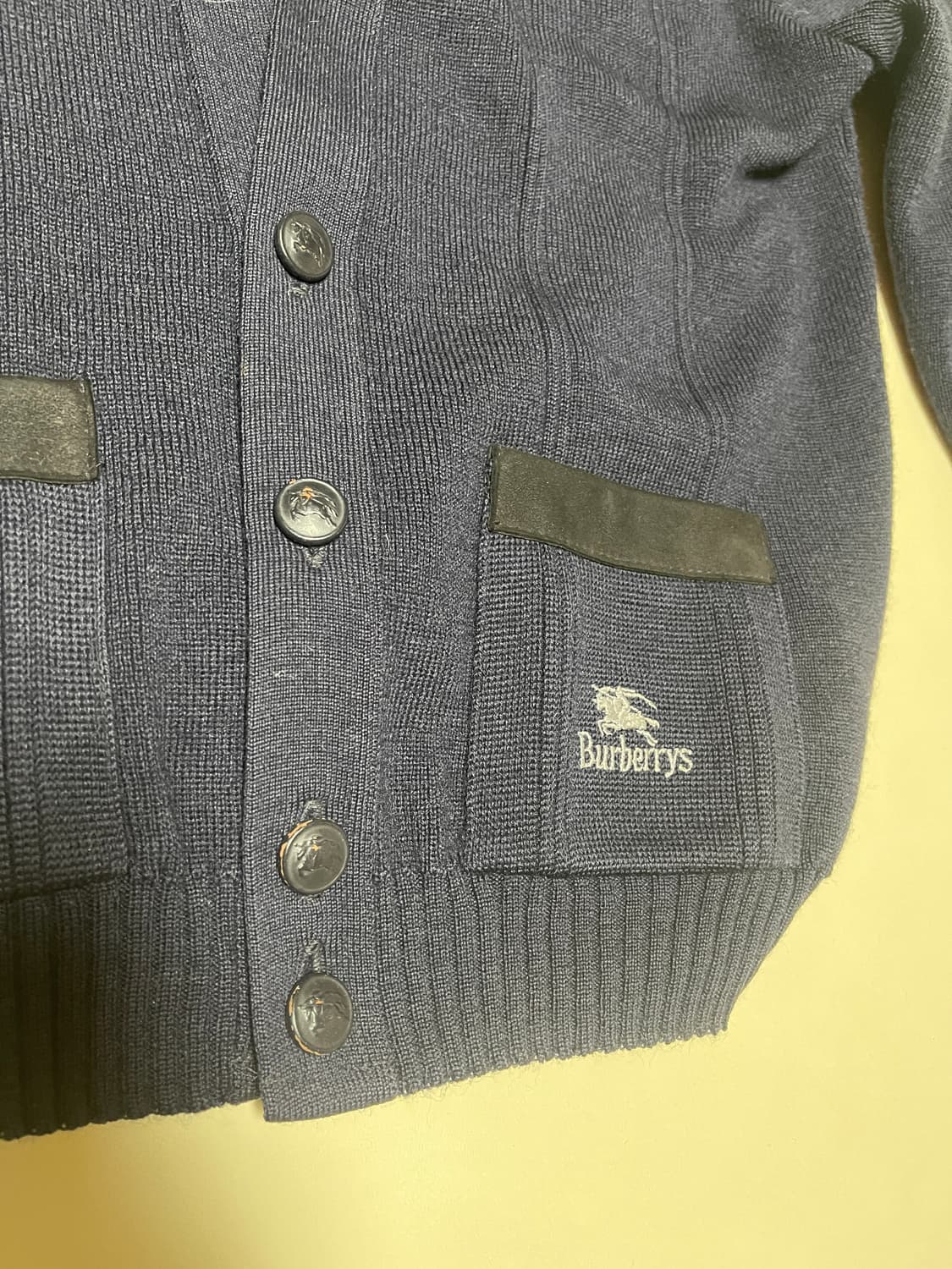 버버리 90‘s 코만도 울 가디건 상품이미지4