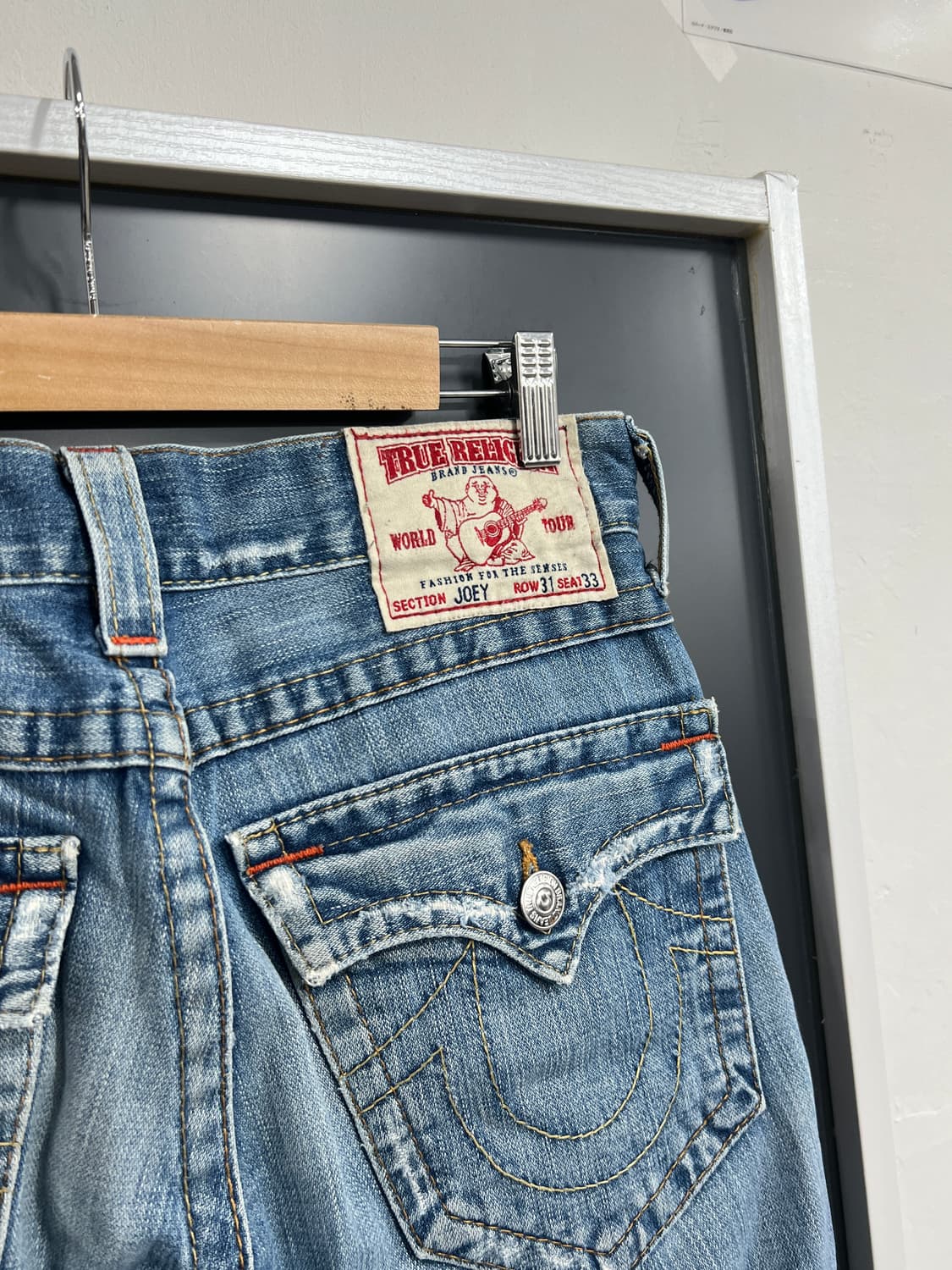 True Religion 트루릴리전 조이 부츠컷 나팔핏 연청 데님 팬츠 상품이미지2