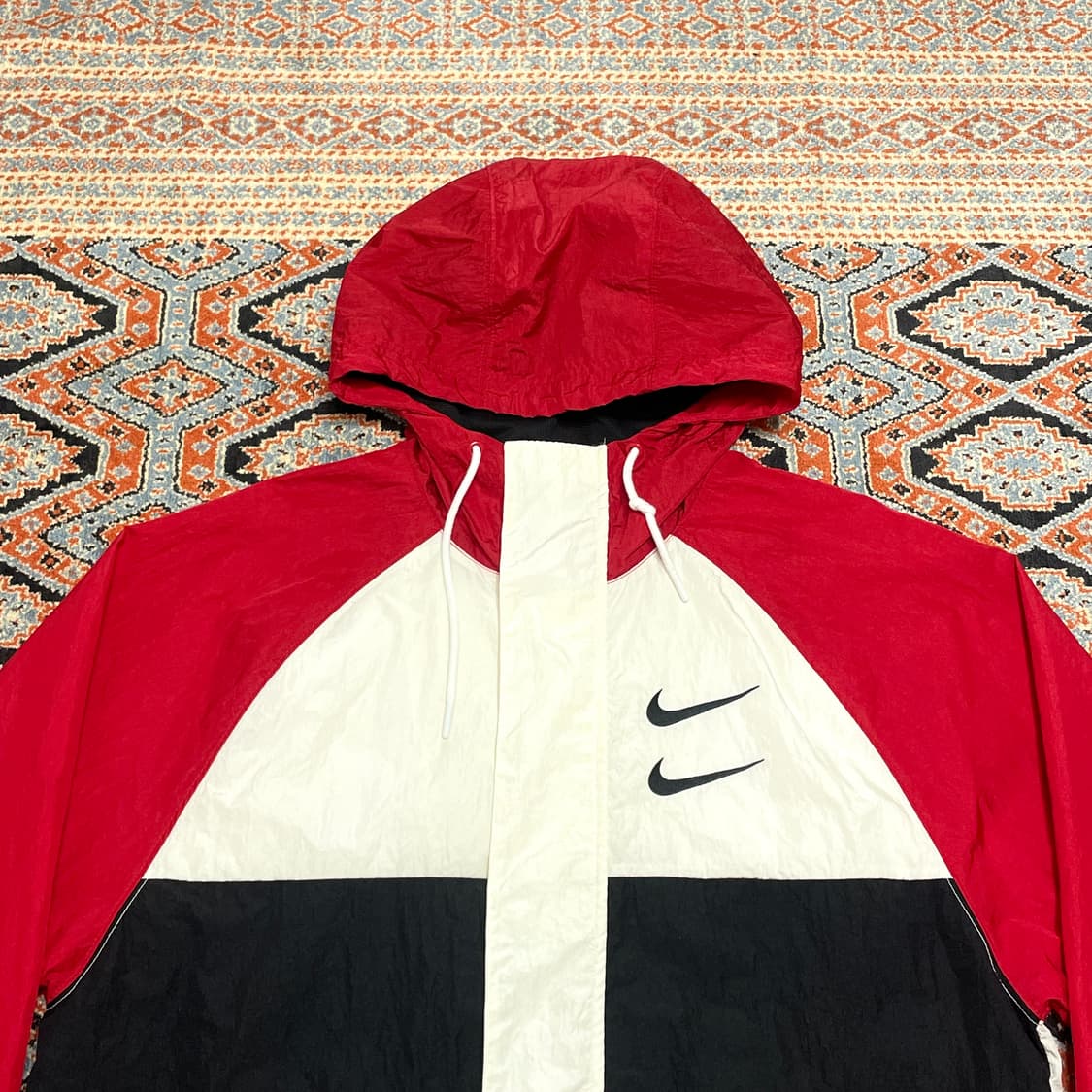 나이키 스우시 레드 배색 윈드브레이커 남성M 상품이미지2