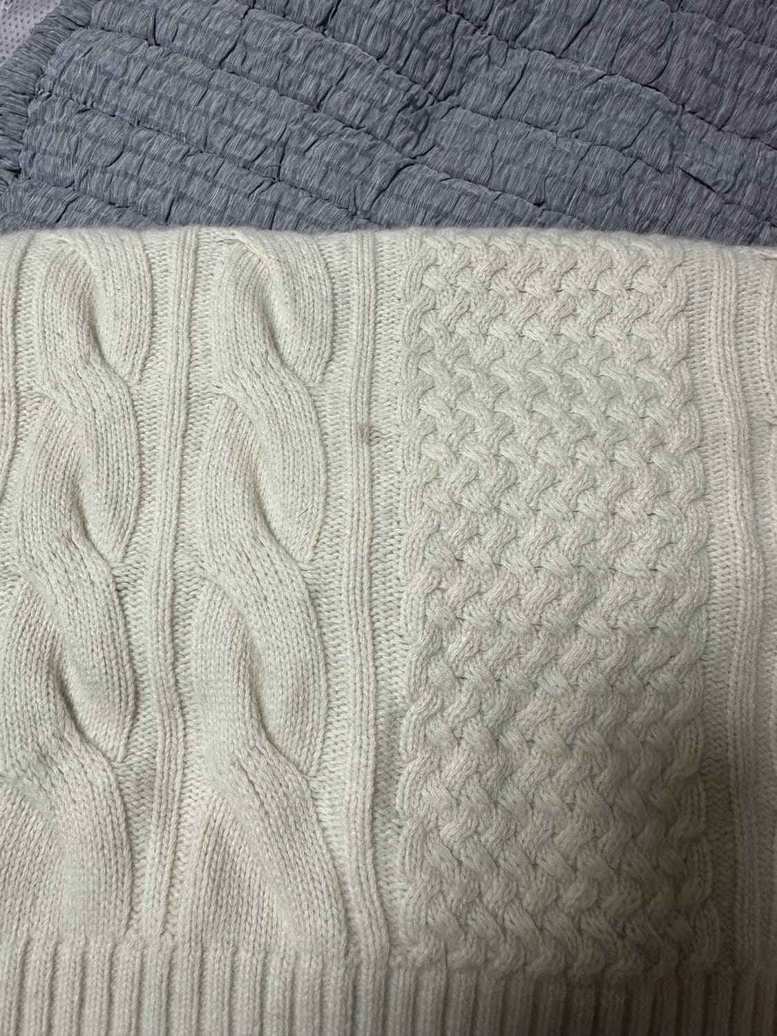 커버낫 브이넥 니트 XL 사이즈 상품이미지7