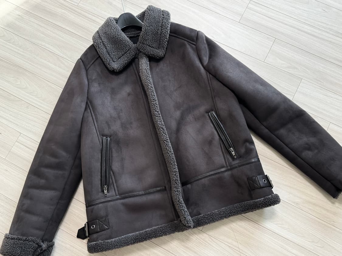 무스탕 (그레이/블랙) 상품이미지5