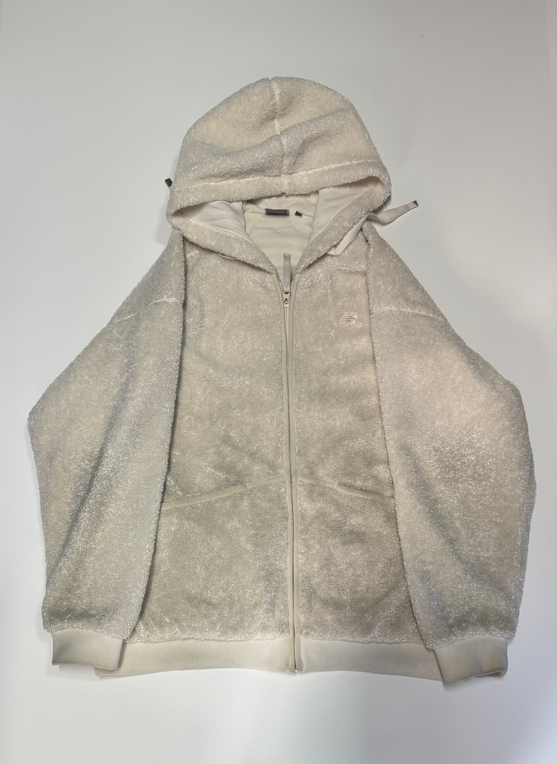 여성 뉴발란스 오버핏 뽀글이 후드 후리스 자켓 상품이미지1