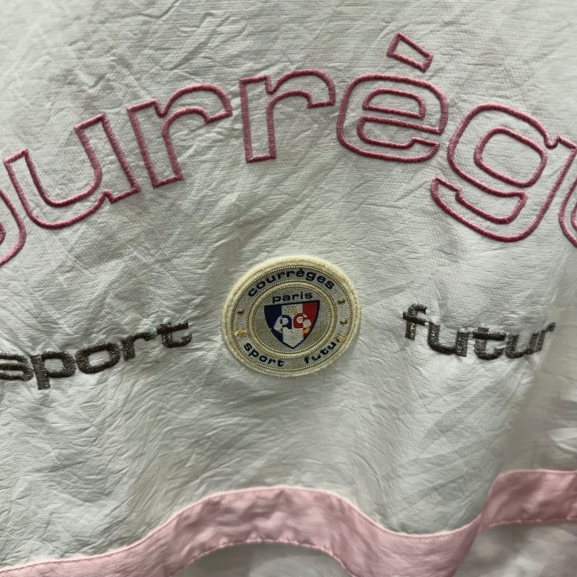 꾸레쥬 스포츠 퓨처 윈드 브레이커 핑크 배색 로고 자수 패치 화이트 상품이미지6