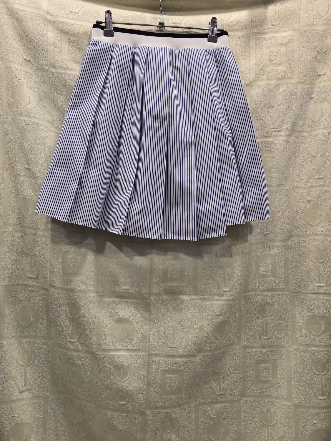 거의새거) 유니클로 JW 앤더슨 스트라이프 플리츠 스커트 S(25~26) 상품이미지1