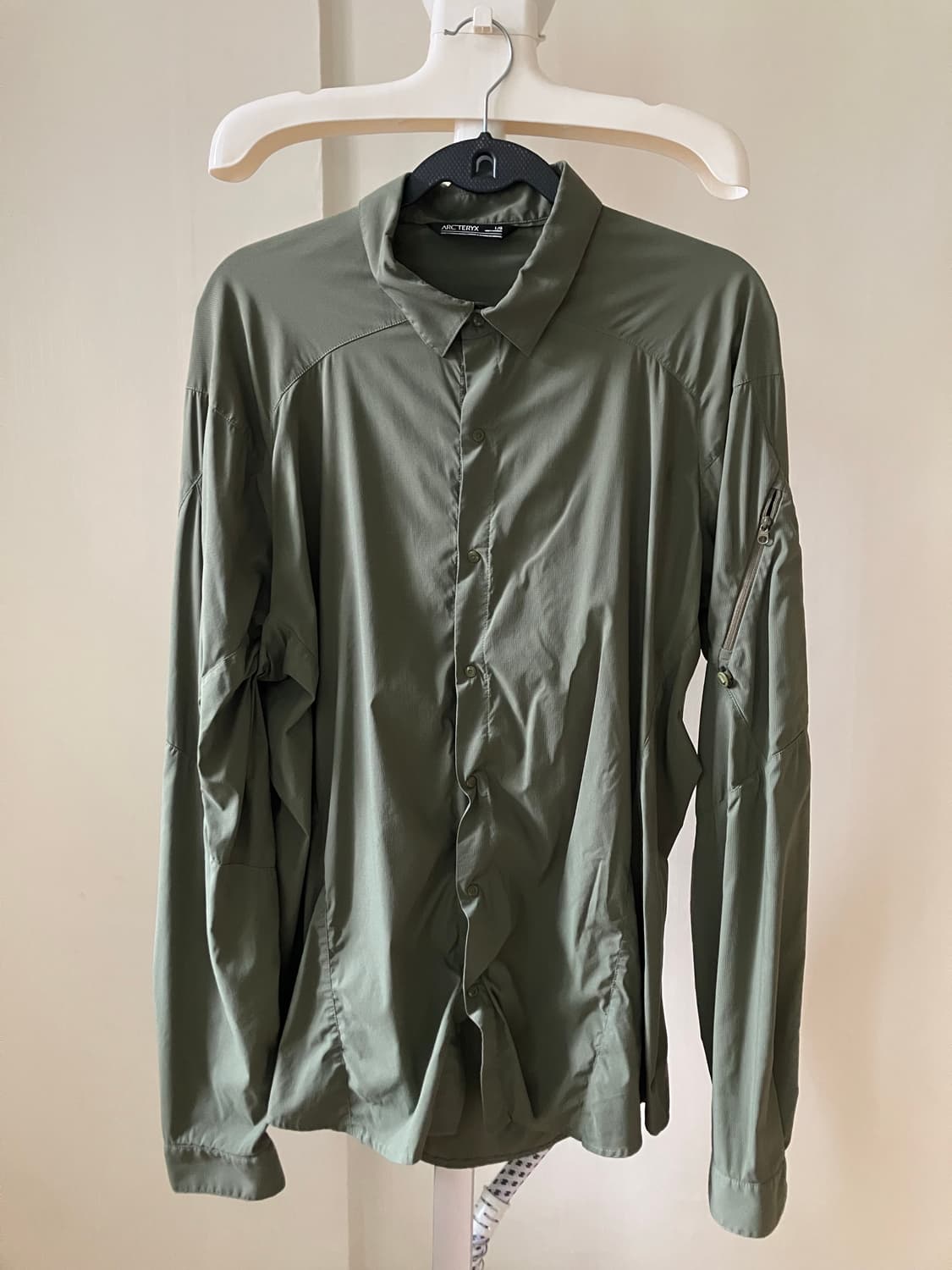 Arcteryx 버튼 셔츠 상품이미지1