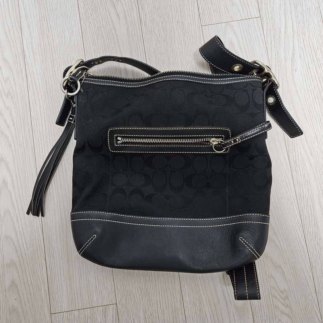 Coach 9362 코치 시그니처 소프트 블랙 숄더백 상품이미지1