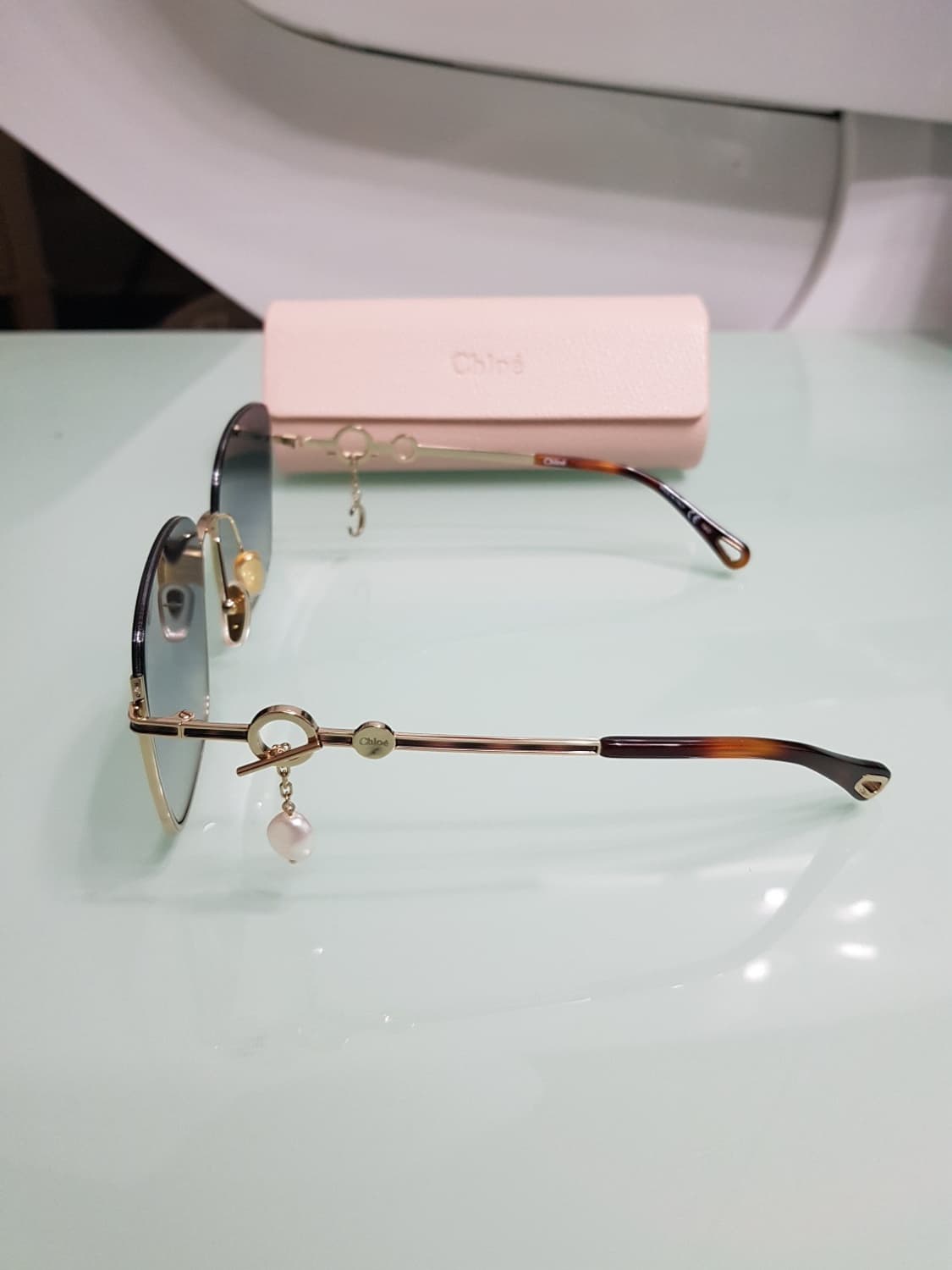 새상품 풀구성)끌로에 24SS참장식 선글라스 상품이미지3