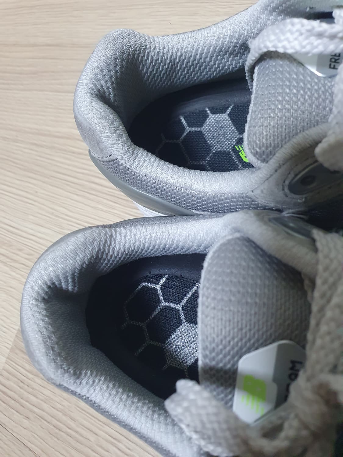 뉴발란스 1880 프레쉬폼 운동화 250 상품이미지8