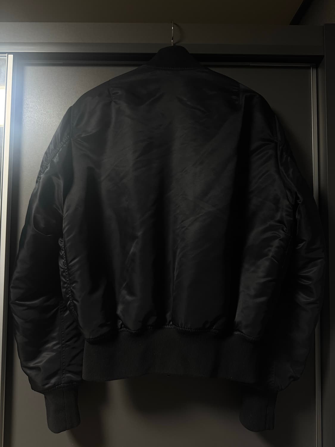 발렌시아가 17s/s 클래식 MA-1 봄버 자켓 블랙 (48) 상품이미지2