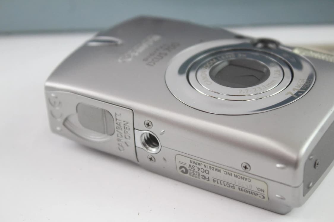 캐논 IXUS 700 풀박스(IXUS 700)팝니다.
3대 상품이미지3