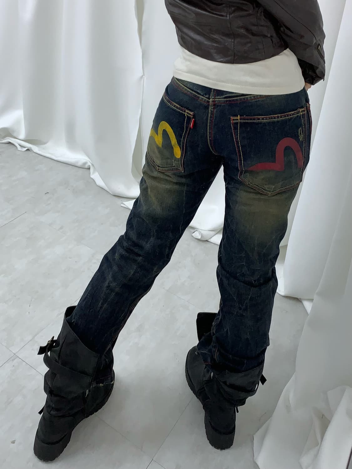 에비수 레드스티치 옐로우 워싱진 상품이미지1