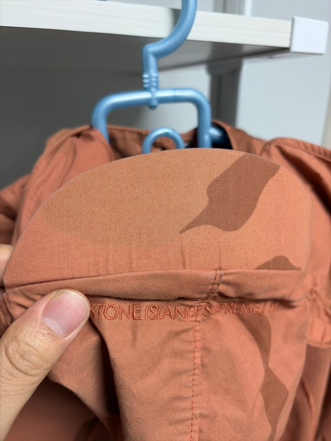 슈프림 스톤아일랜드 라이엇 마스크 카모 자켓 코랄 L 상품이미지7