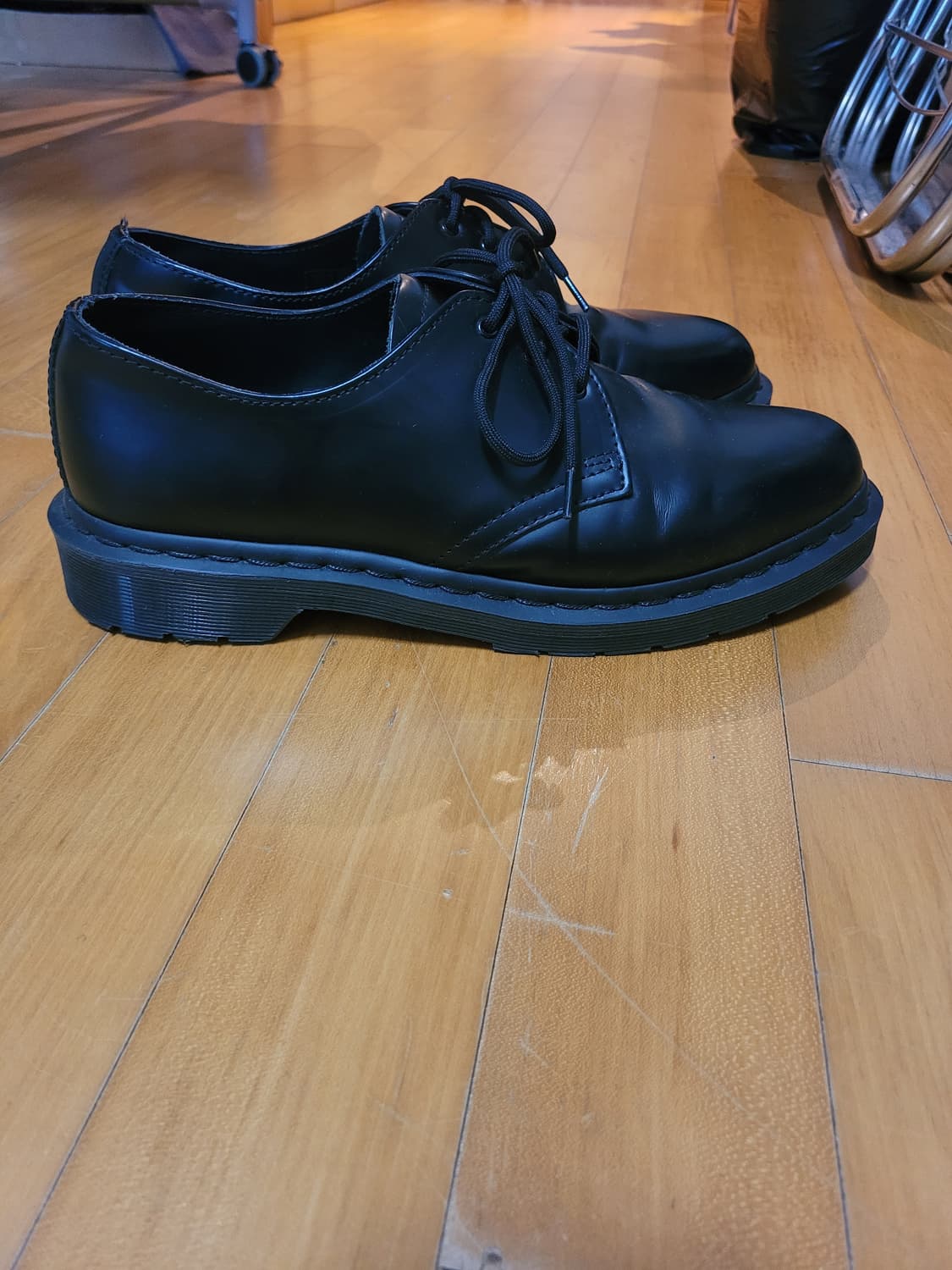 닥터마틴 1461  모노 270  UK8 상품이미지2