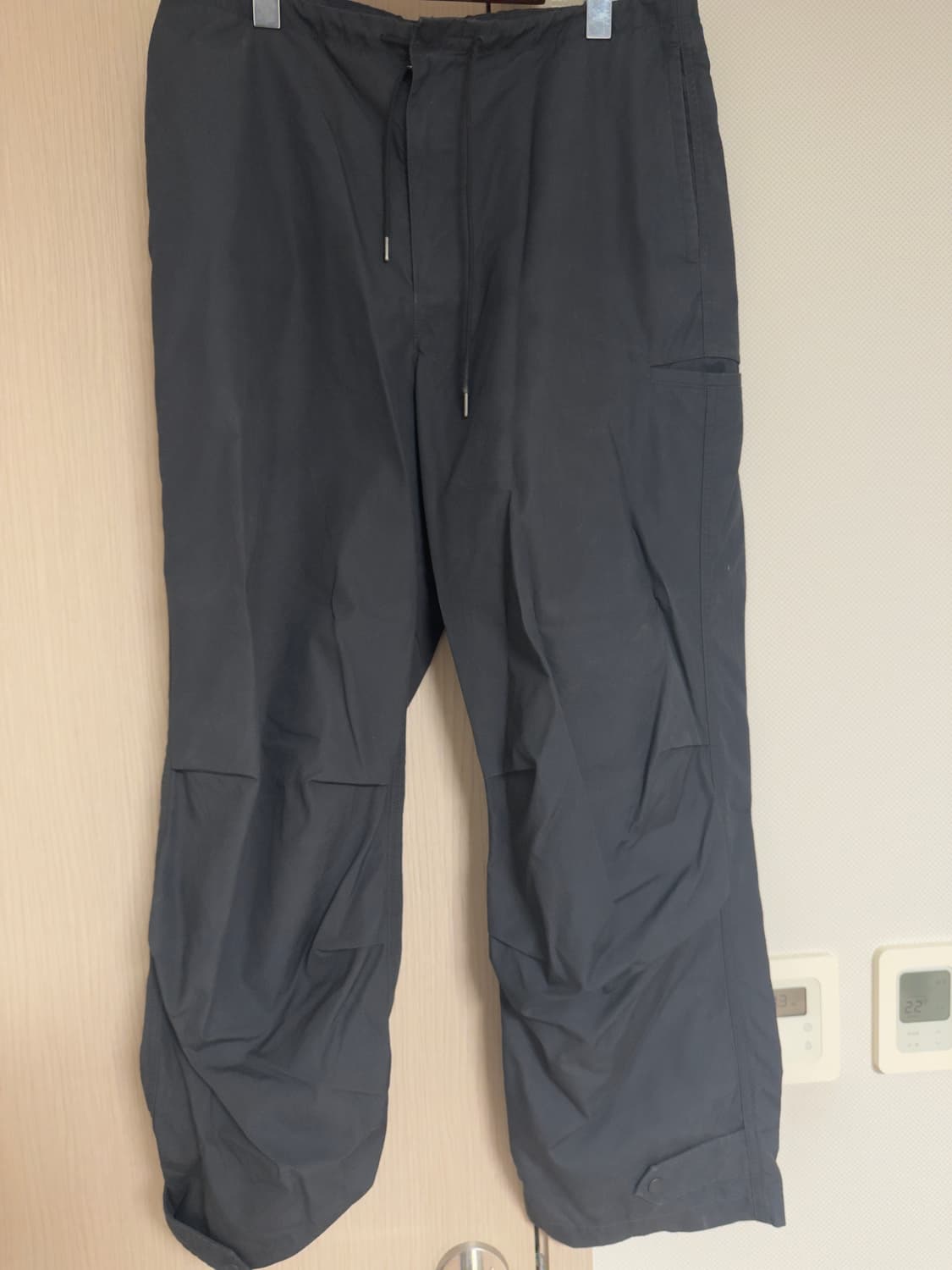 유니클로 U 파라슈트 와이드 팬츠 L 상품이미지1