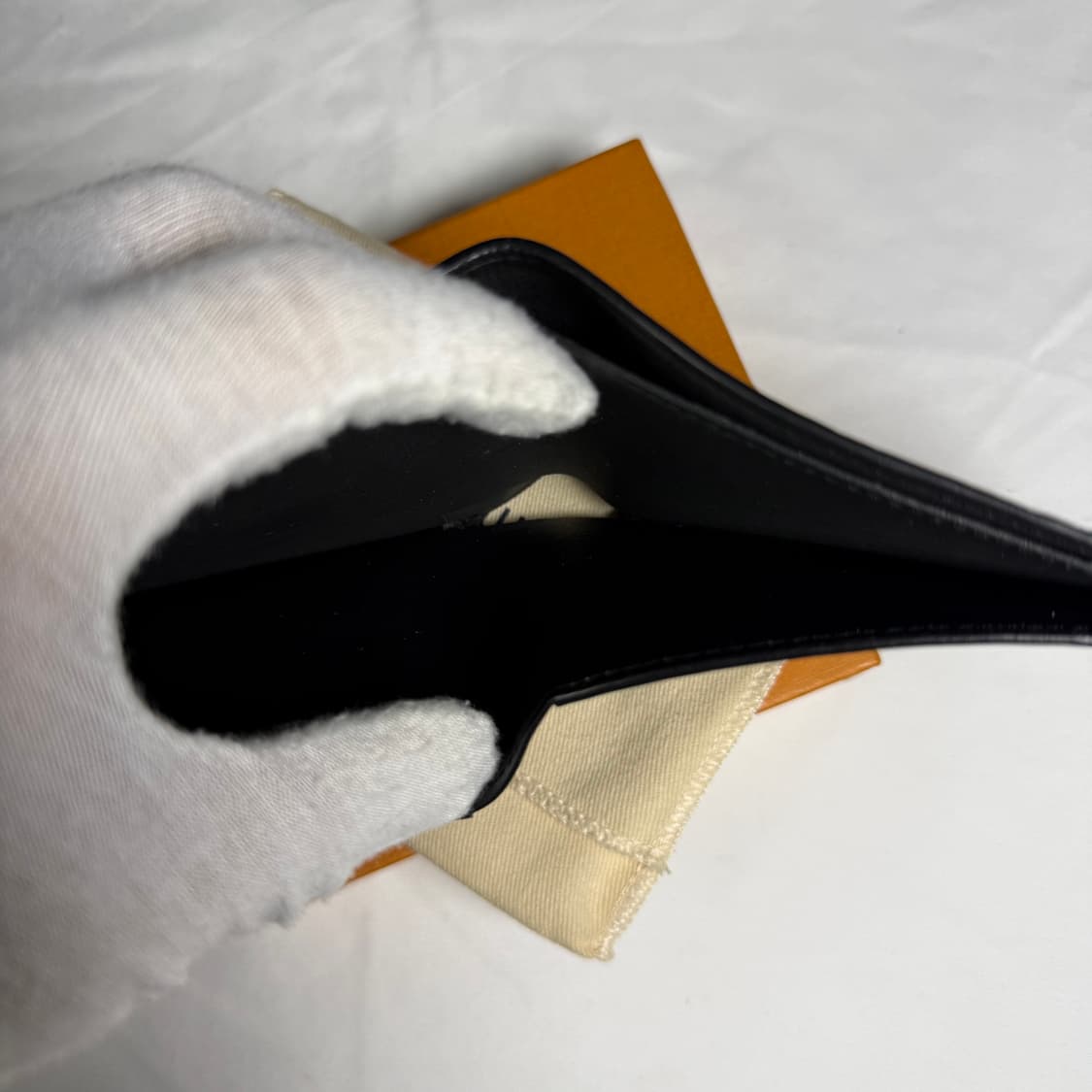 [더스트 구성,한정판] 루이비통 x NBA 모노그램 멀티플 월렛 반지갑 상품이미지8