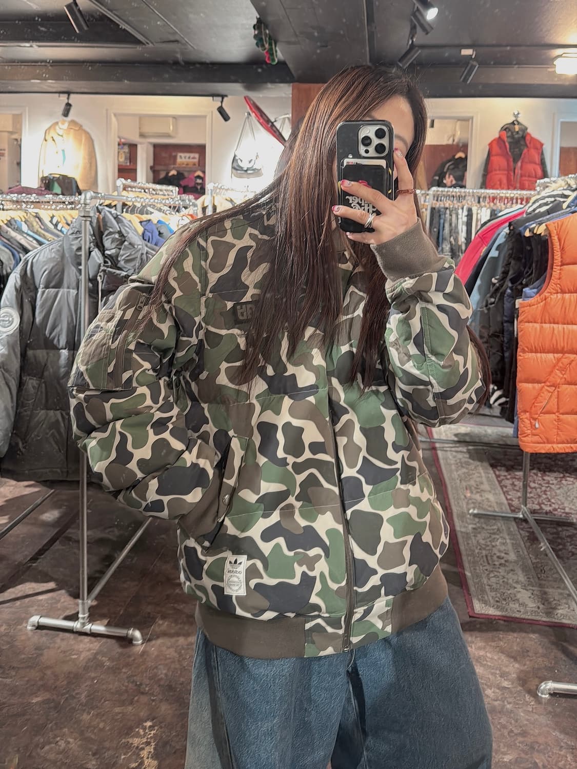 아디다스 서울 플라이트 카모 오버핏 봄버 패딩 자켓 M 상품이미지10