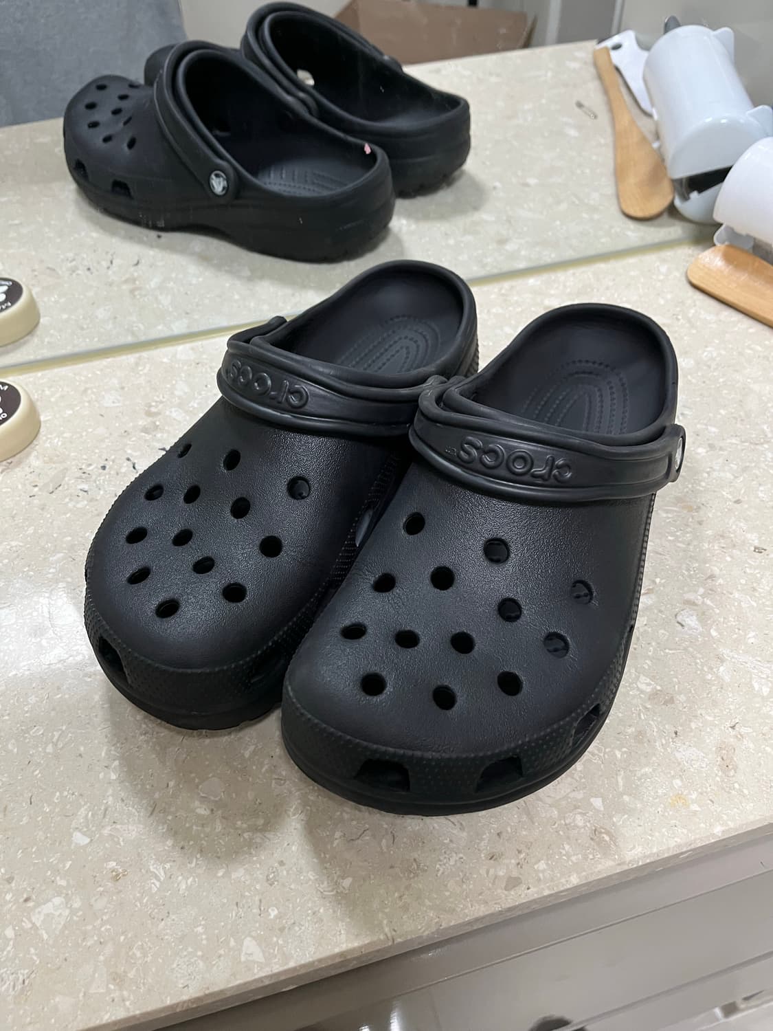 크록스 블랙 270 상품이미지1