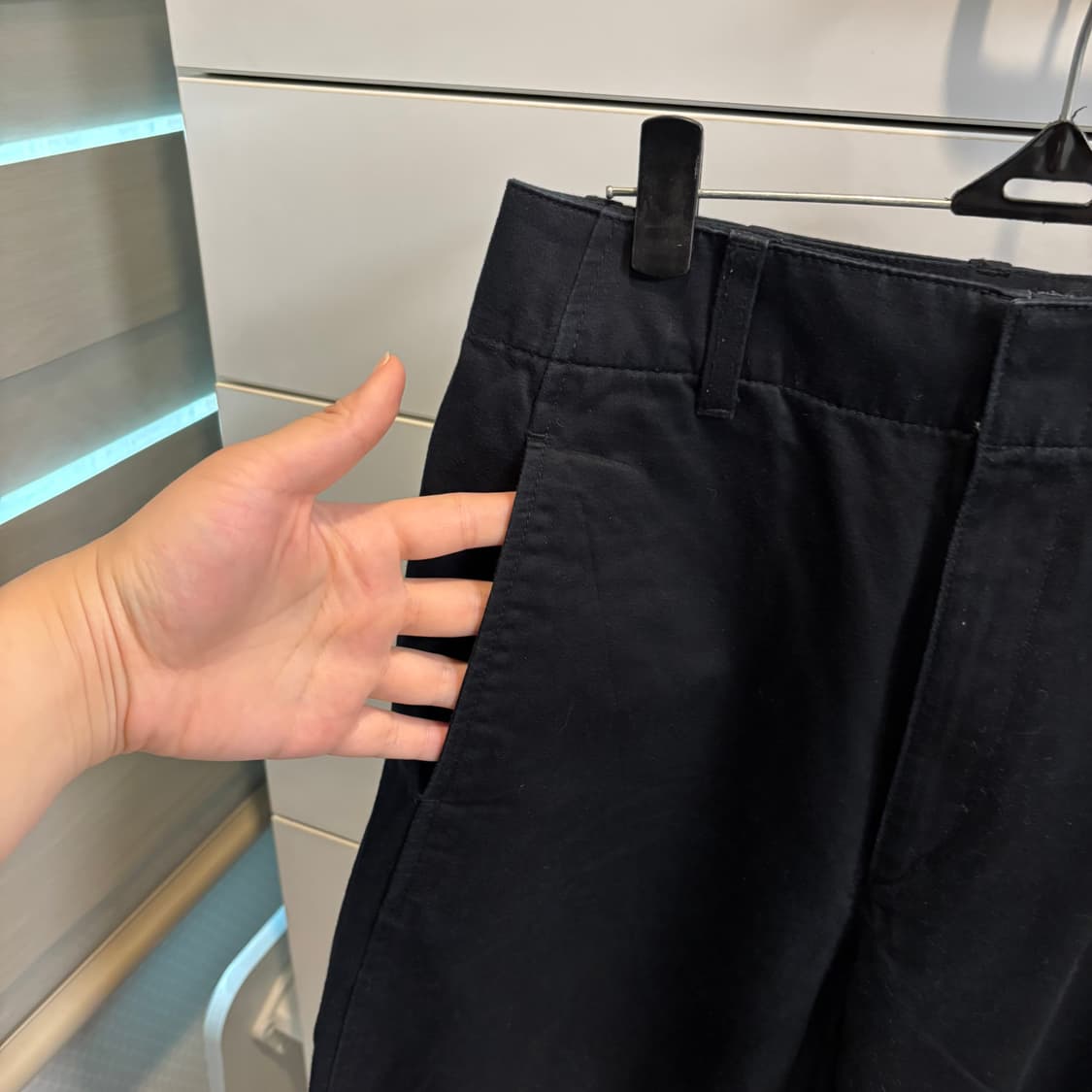 유니클로 U 와이드 C 배럴 팬츠 블랙 M 상품이미지4