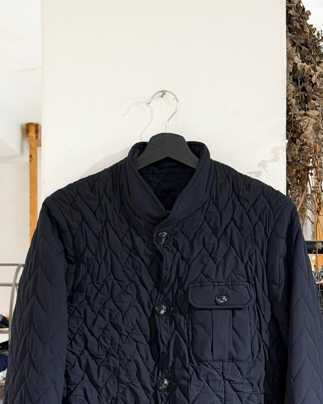 엠포리오 아르마니 네이비 패디드 퀄팅 버튼 자켓 상품이미지4