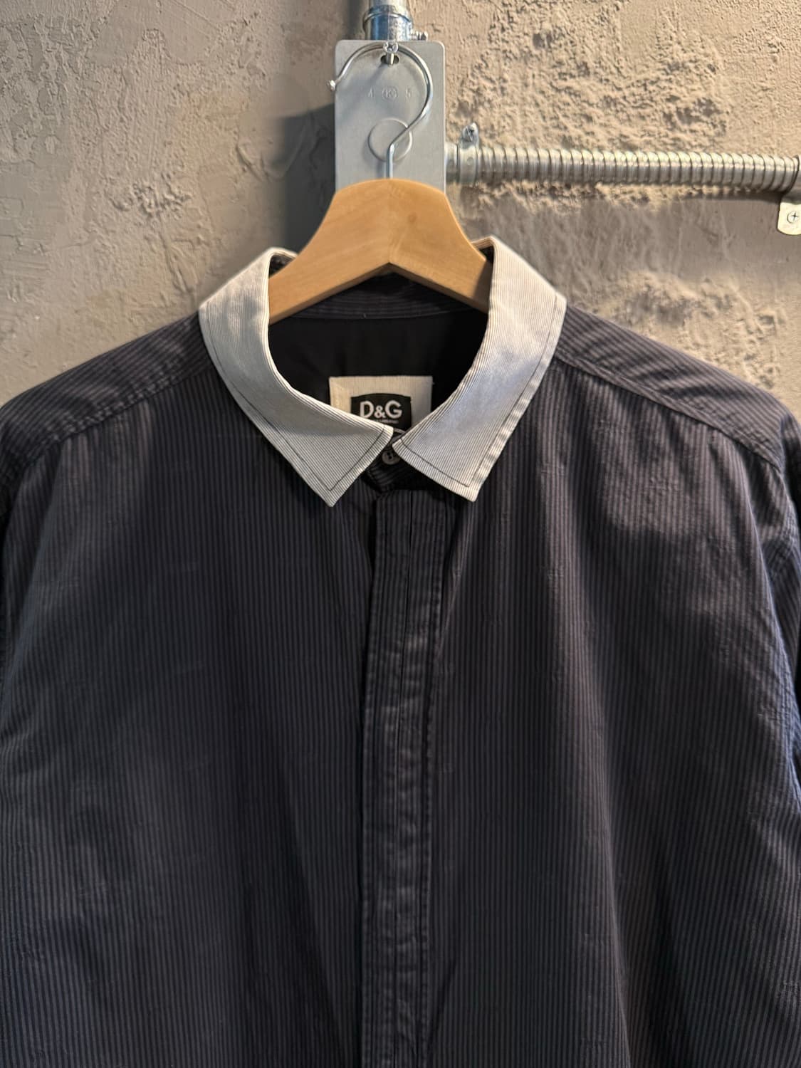 54 돌체앤가바나 D&G 스트라이프 배색 카라 셔츠 차콜 상품이미지4