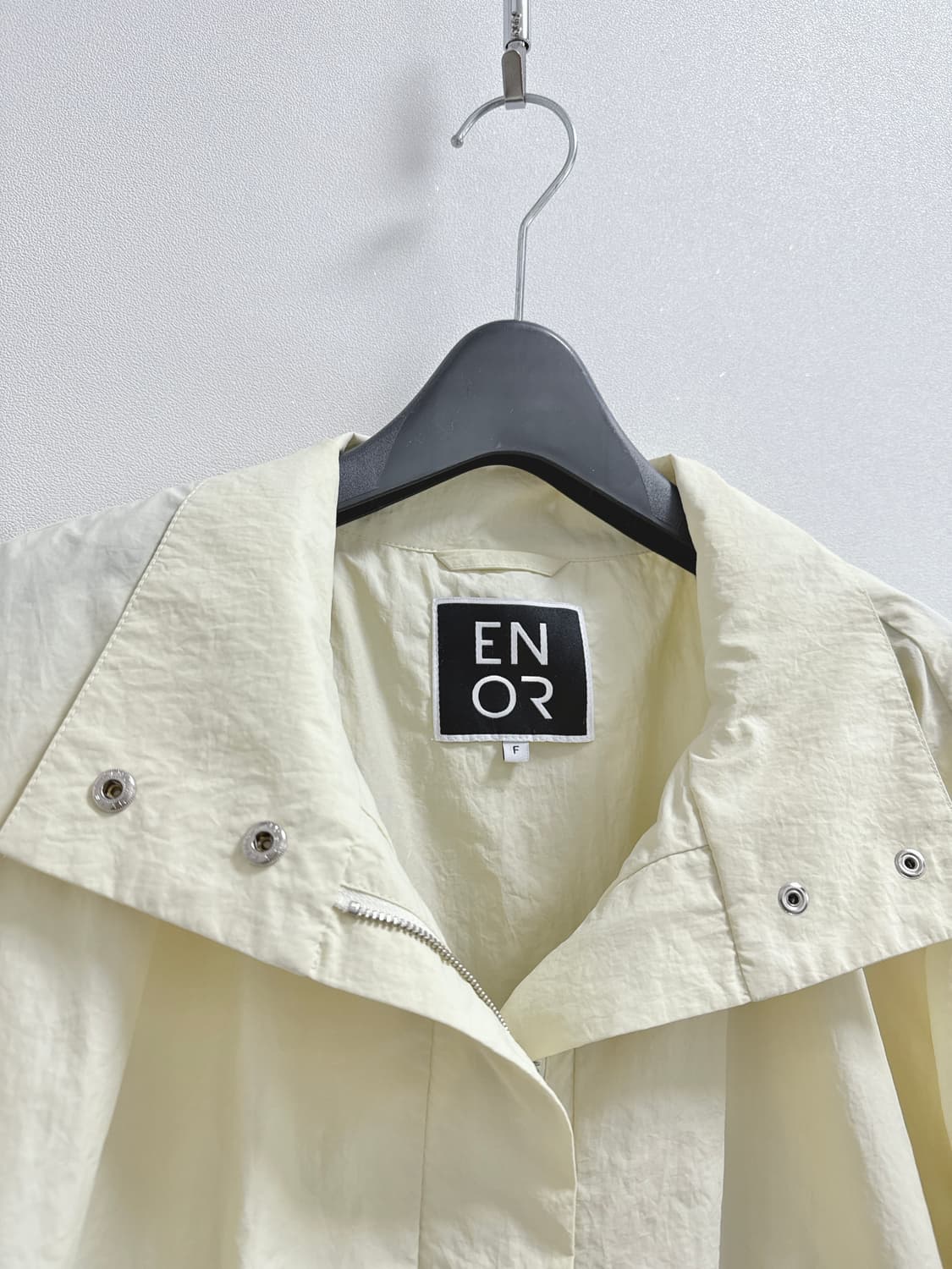 엔오르 바스락 볼륨슬리브 오버사이즈 집업 점퍼 상품이미지5