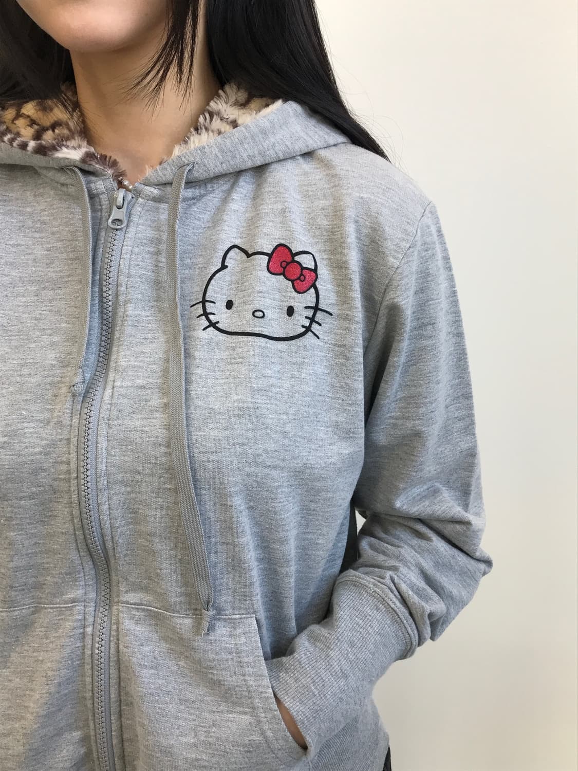 'Hello Kitty' Leopard Fur Zip-Up Hoodie 상품이미지1