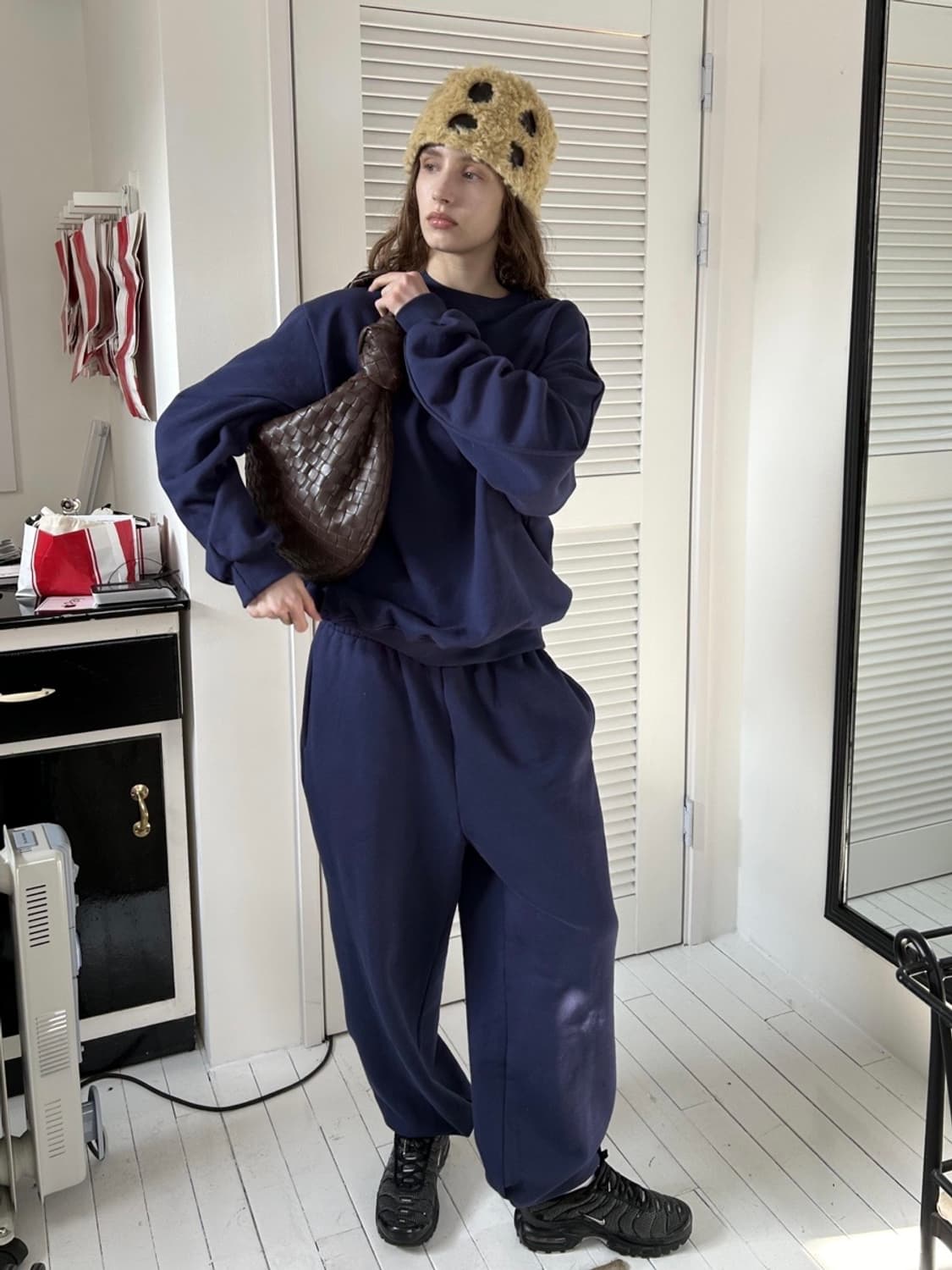 제니착용) 어텐즈 네이비 베이직 스웻팬츠 상품이미지2