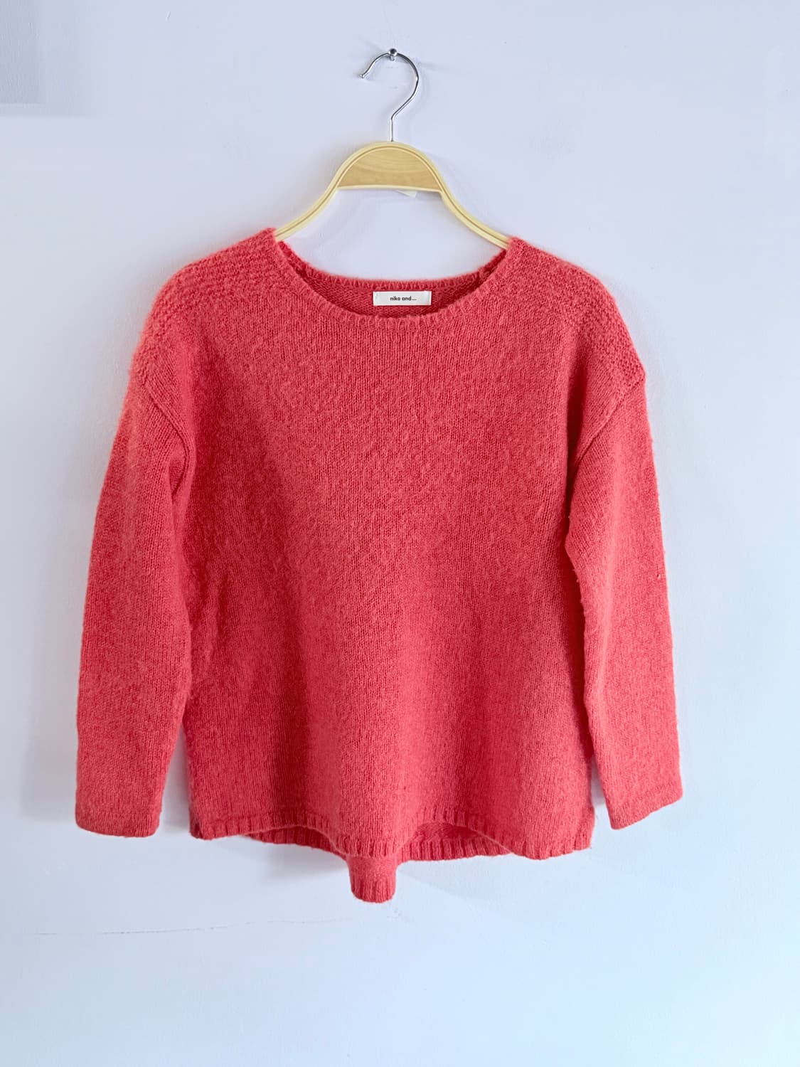 니코앤드 코랄색 울100 니트 상품이미지5