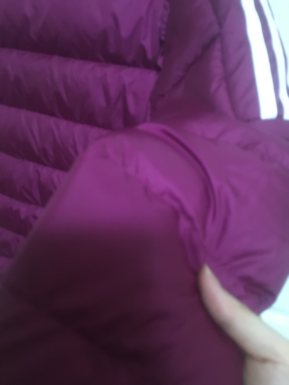 아디다스 자주색 경량패딩 상품이미지3