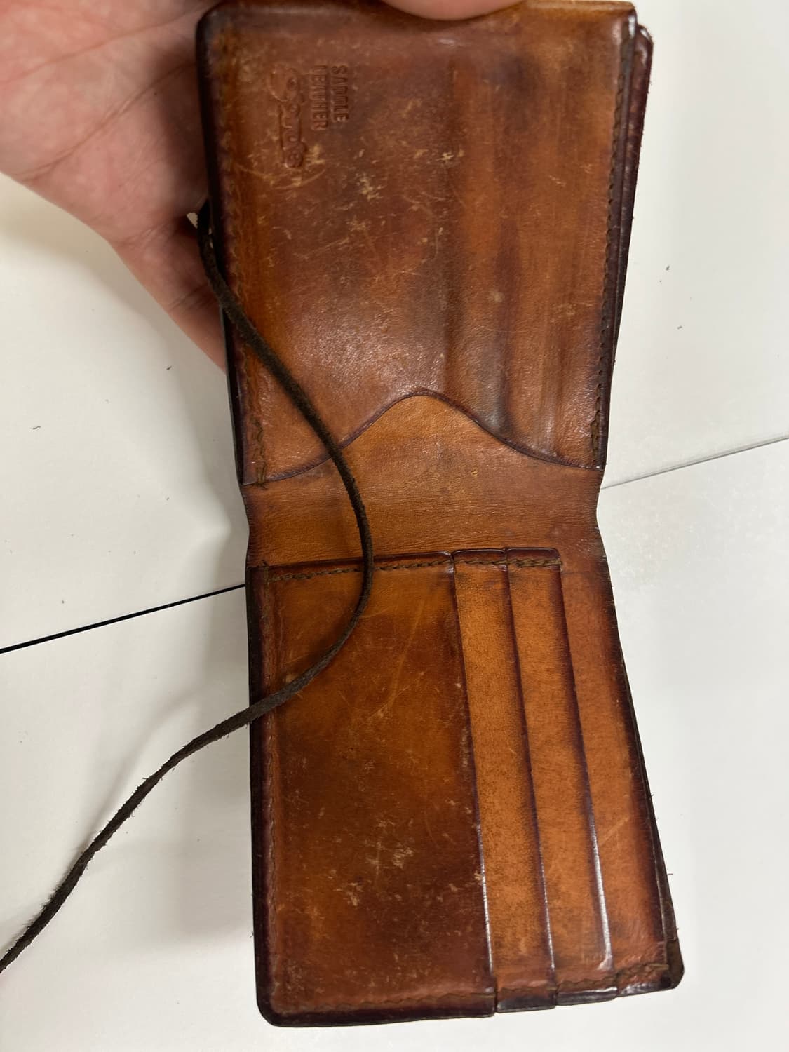 goros 고로스 새들레더 다크브라운 콘초 반지갑 상품이미지7