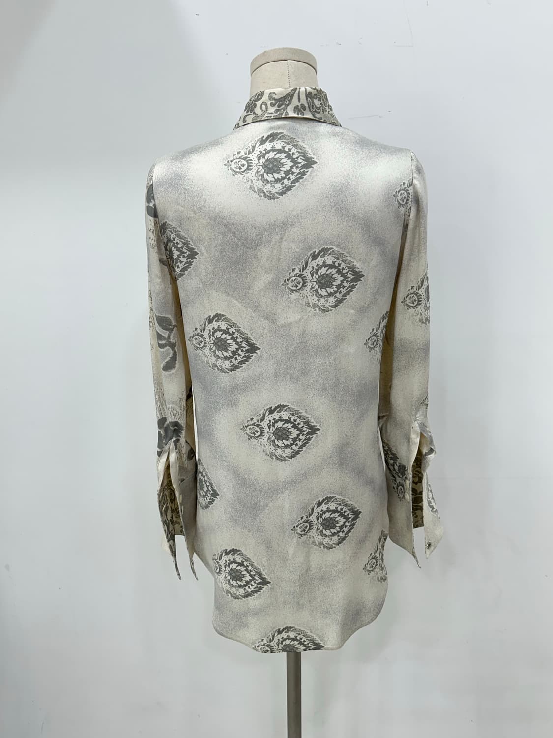 에트로 블라우스 상품이미지3