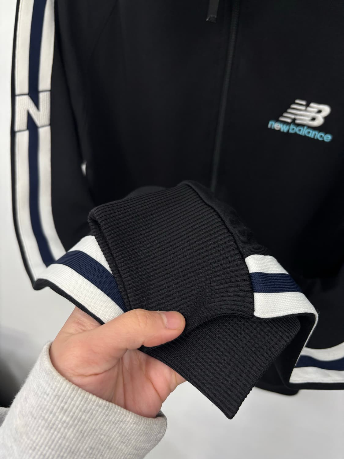 뉴발란스 트랙탑 상품이미지4