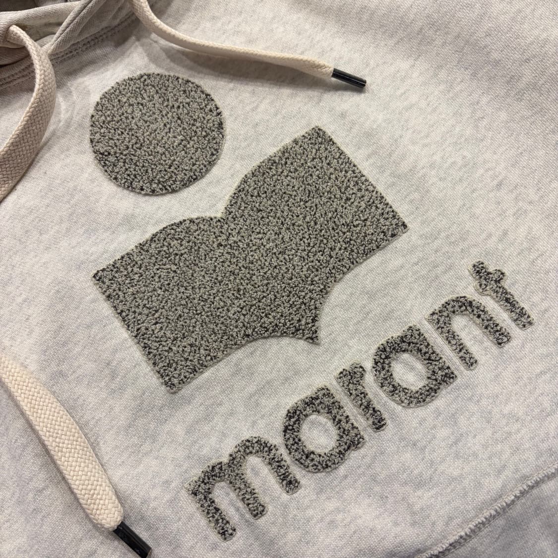 [38] 이자벨마랑 뽀글이 로고 후드티 오트밀 그레이 C379 상품이미지4