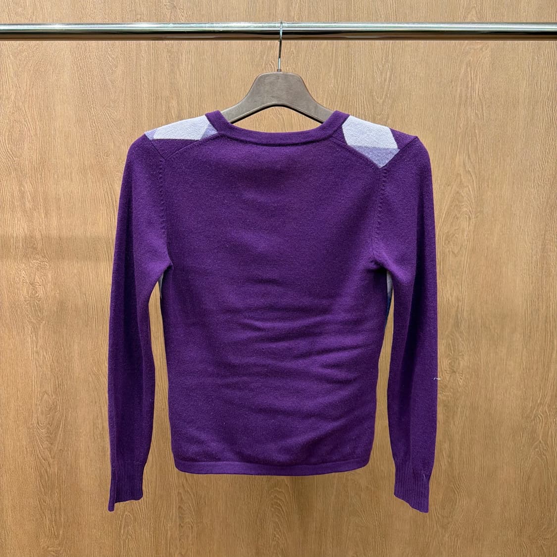 막스마라 위켄드 브이넥 니트 가디건 아가일 패턴 배색 디테일 퍼플 상품이미지3