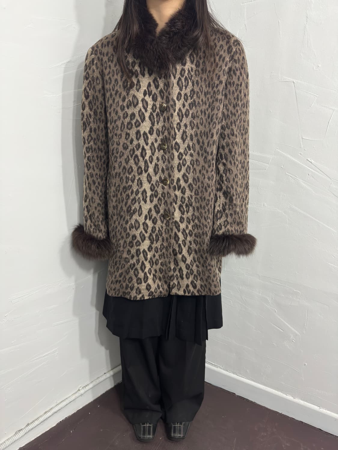 magenta leopard fur detail coat 상품이미지3