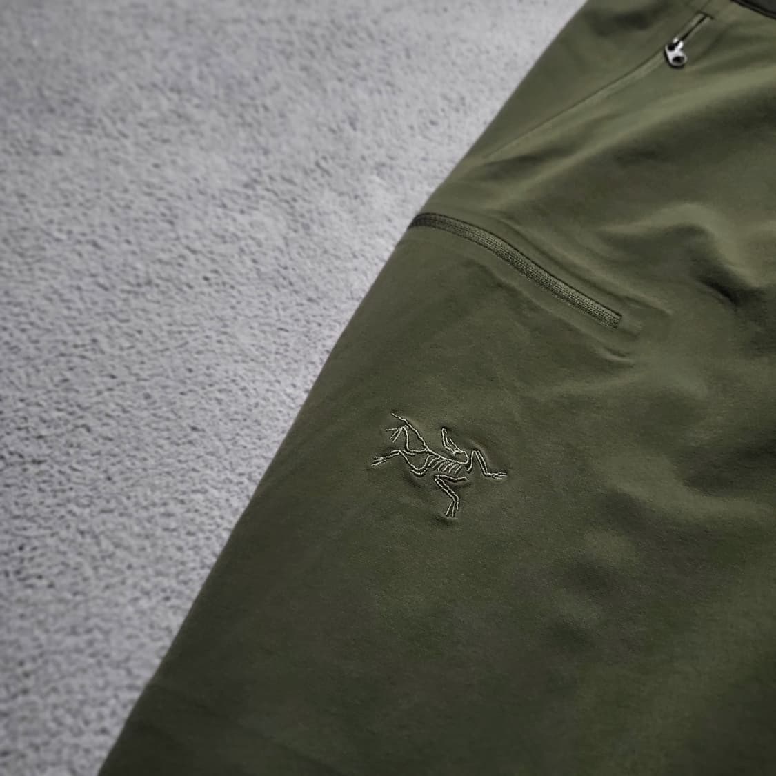 아크테릭스 감마 LT tatsu 카키 팬츠 상품이미지4