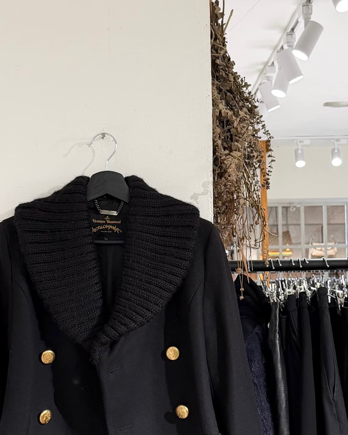 비비안 웨스트우드 블랙 앵글로매니아 울 코트 상품이미지3