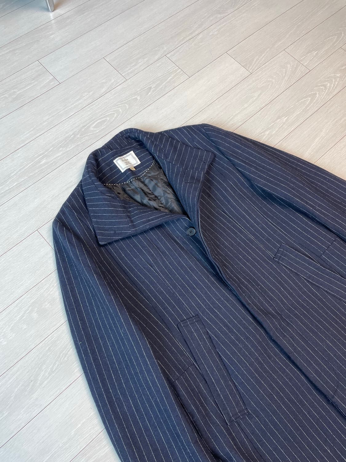 시스템 하이넥 스트라이프 싱글 코트 네이비 상품이미지3